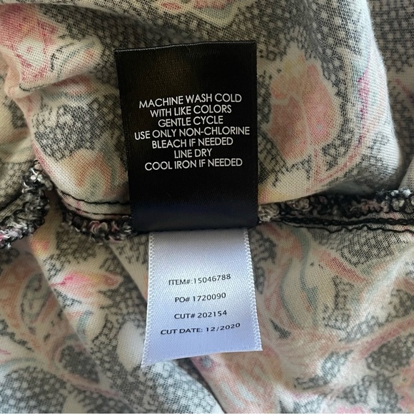 TORRID Babydoll Challis Lace Up Tunic Top Women’s Plus 5X Floral Flowy Pockets - Picture 14 of 14